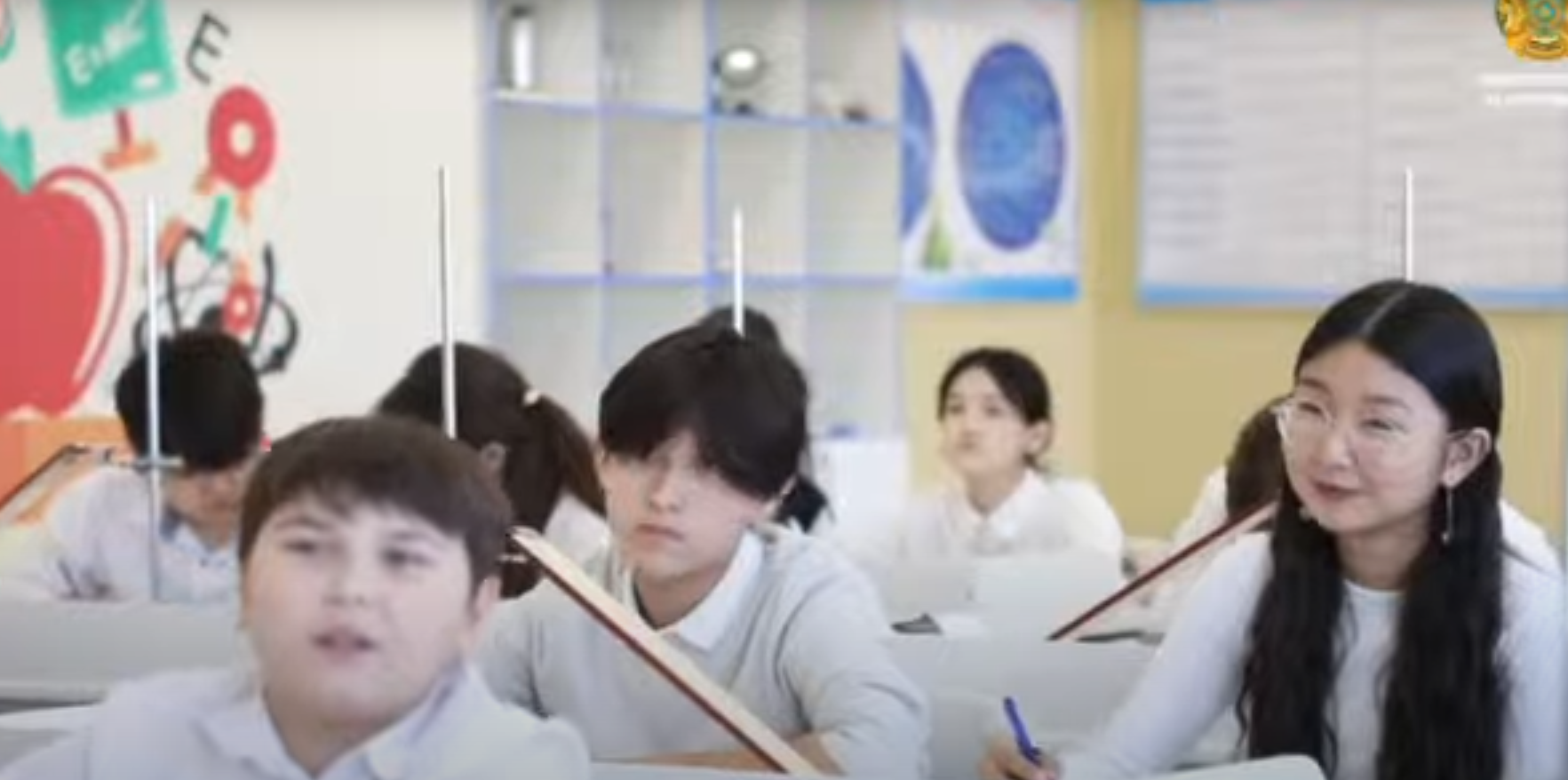  «Келешек мектептері» жобасы аясында салынған Астана қаласындағы №104 мектеп 2000 оқушы орнына арналған. 